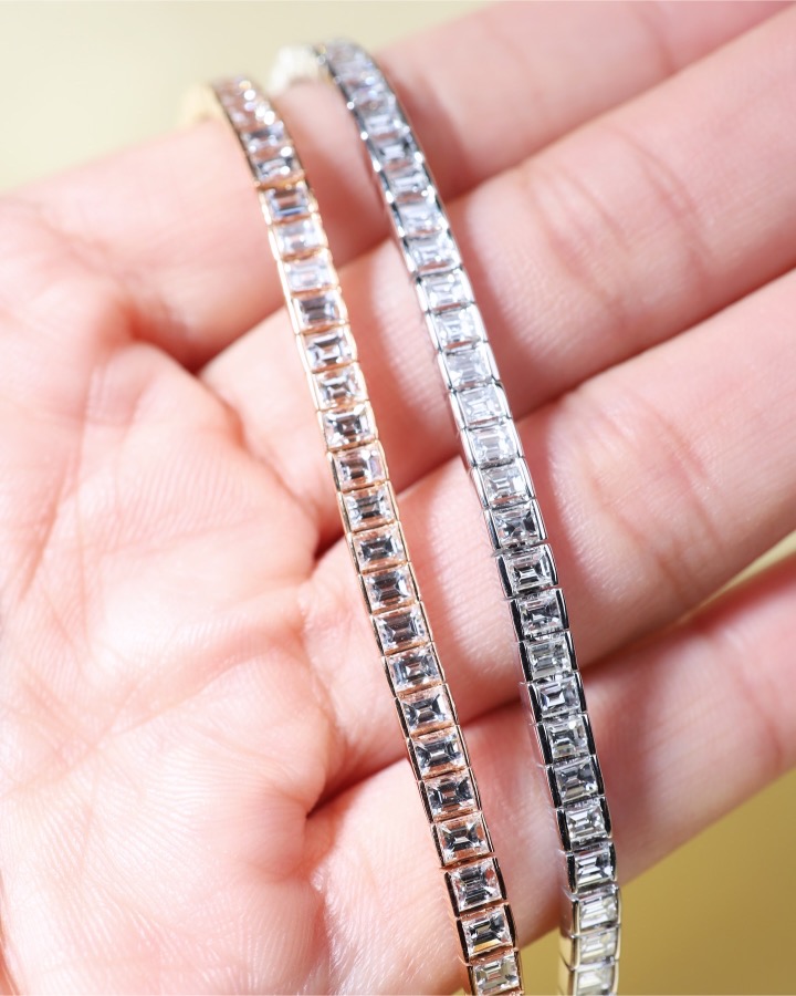 6.75 Carat Emerald-Cut Diamond Tennis Bracelet in 18K White Gold - Image 12