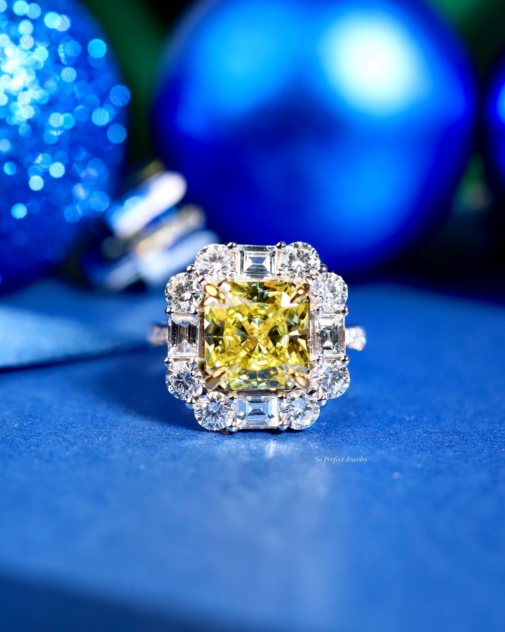 2.93 Carat Fancy Light Yellow Diamond Ring in 18K White Gold - Image 7