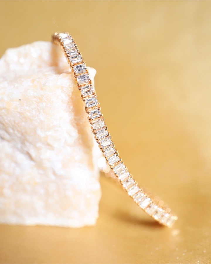 8.52 Carat Emerald-Cut Diamond Tennis Bracelet in 18K Rose Gold - Image 5