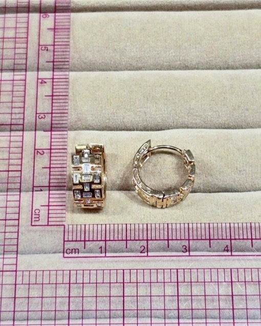 0.69 Carat Baguette Diamond Geometric Hoop Earrings in 18K Rose Gold - Image 11