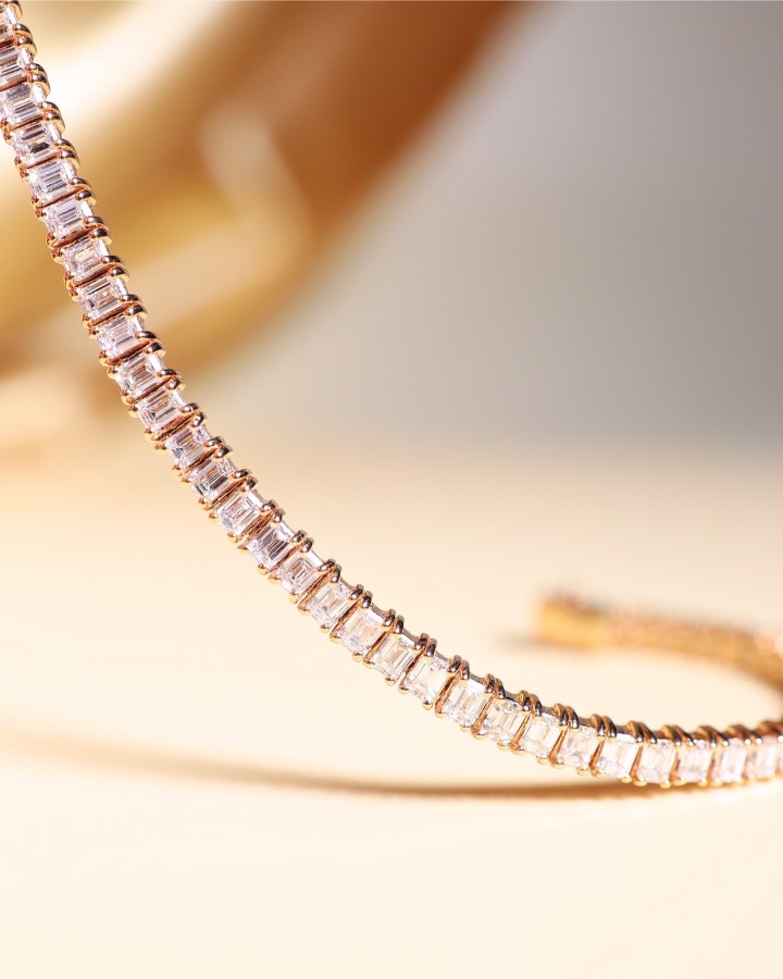 8.52 Carat Emerald-Cut Diamond Tennis Bracelet in 18K Rose Gold - Image 3