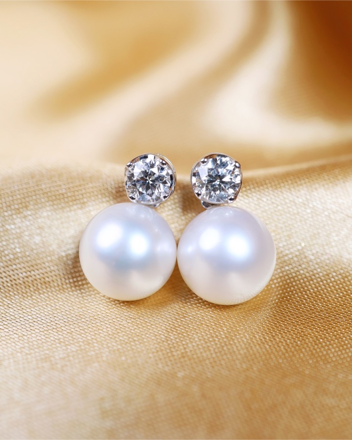 GIA-Certified 1.20 Carat Diamond and 12.5 mm South Sea Pearl Stud Earrings - Image 6