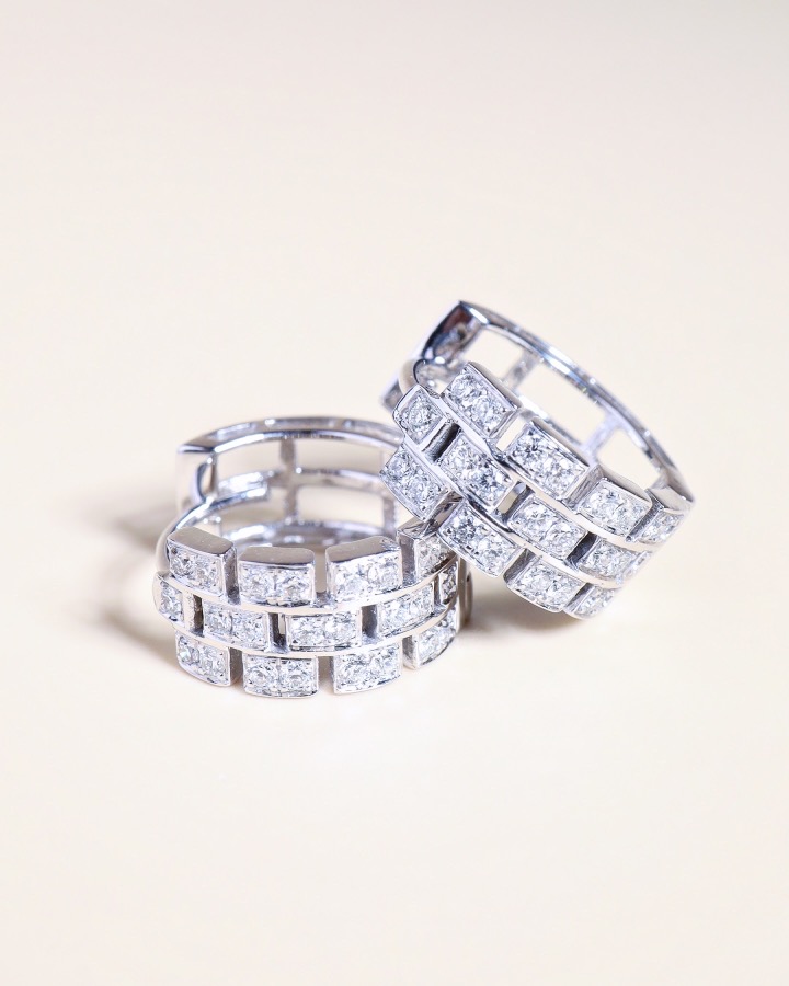 0.84 Carat Diamond Geometric Hoop Earrings in 18K White Gold - Image 8