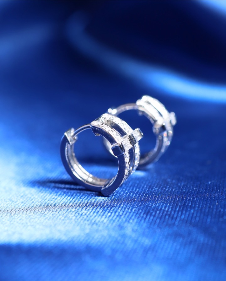 1.08 Carat Diamond Geometric Hoop Earrings in 18K White Gold - Image 9
