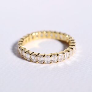 2.80 Carat Emerald-Cut Diamond Eternity Ring in 18K Yellow Gold