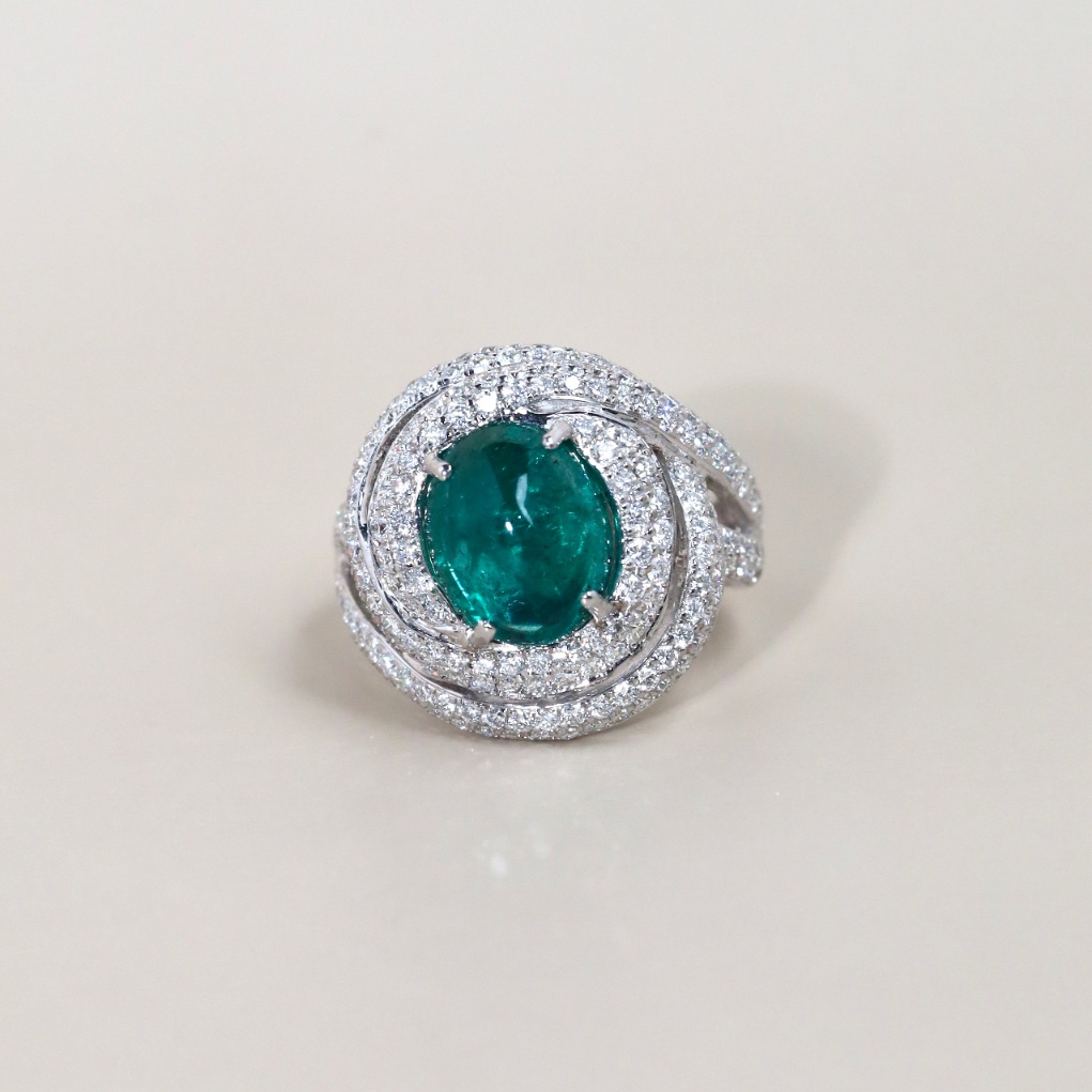 4.52 Carat Zambian Cabochon Emerald and Diamond Ring in 18K White Gold - Image 11