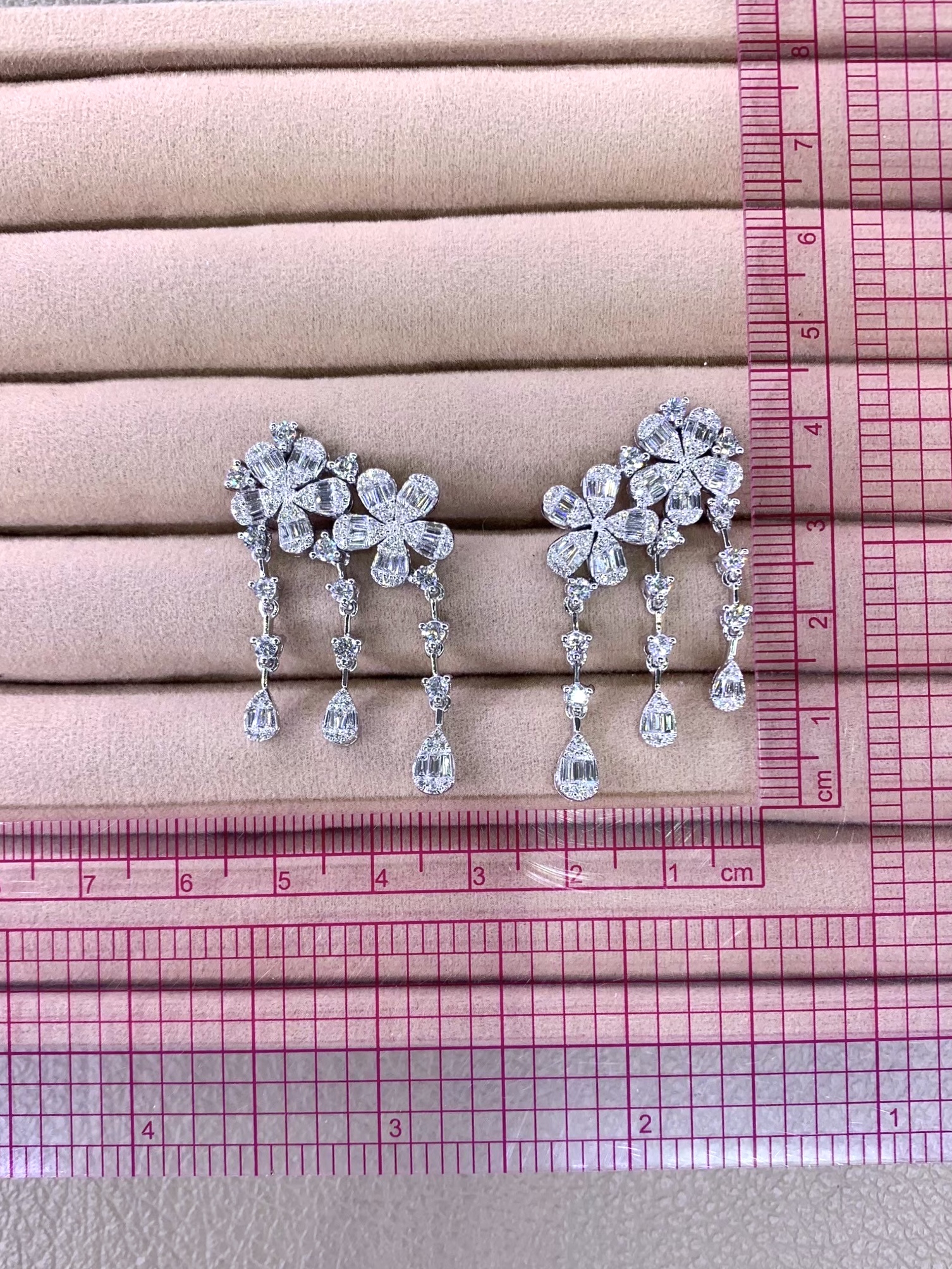 3.37 Carat Floral Diamond Chandelier Earrings in 18K White Gold - Image 3