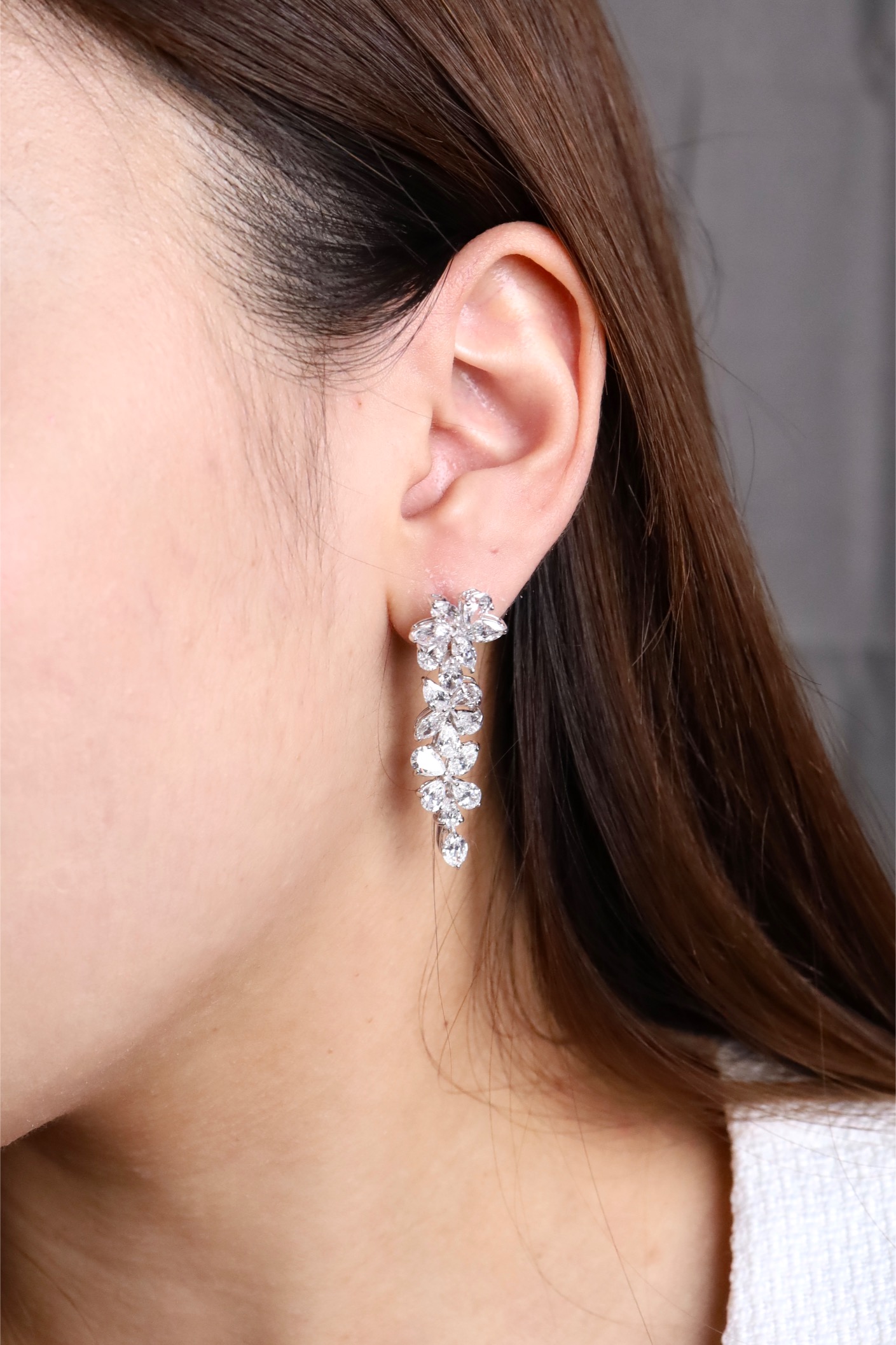 Gardenia Cascade 9.60 Carat Fancy-Cut Diamond Earrings - Image 3