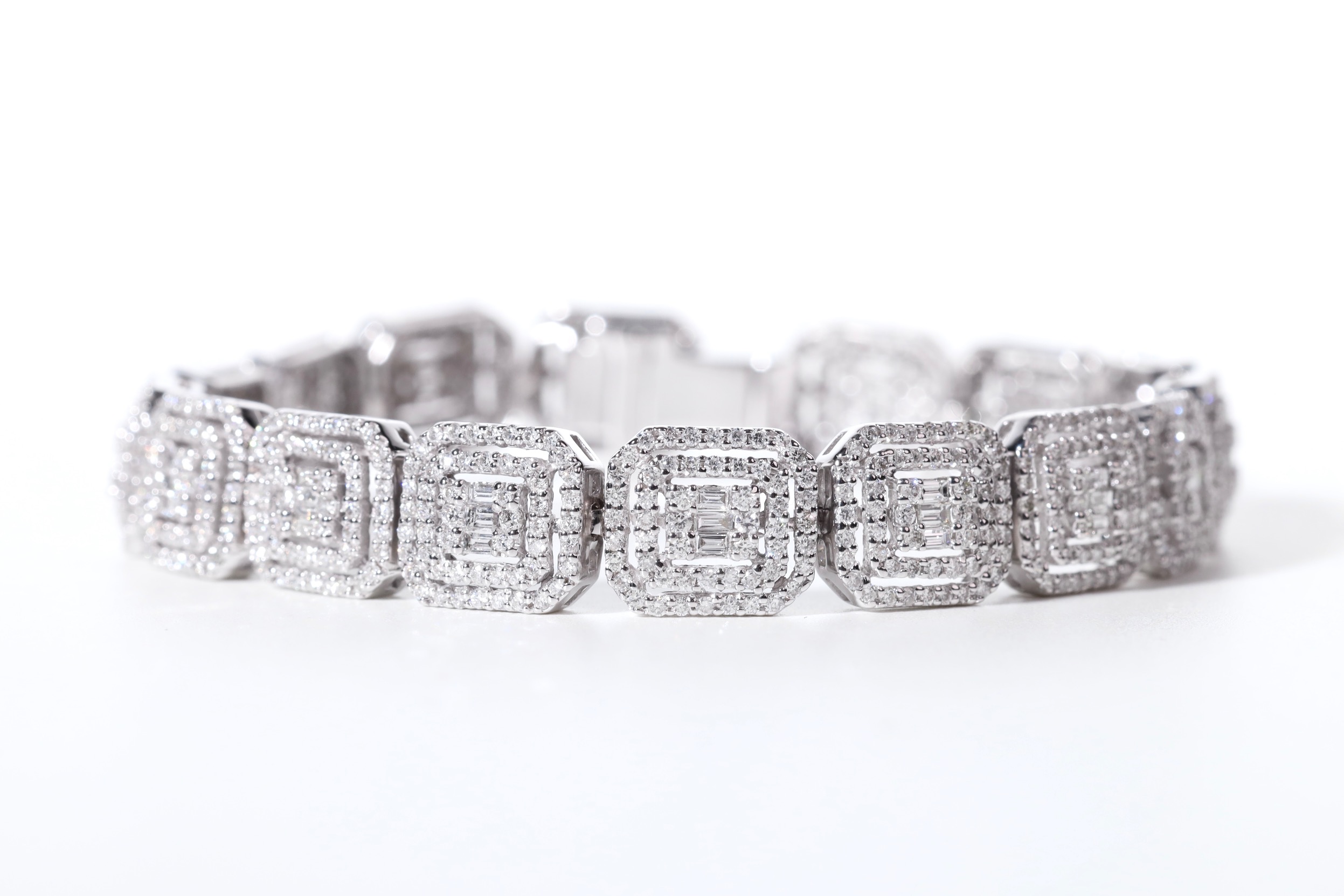 5.36 Carat Round and Baguette Diamond Illusion Bracelet in 14K White Gold - Image 16
