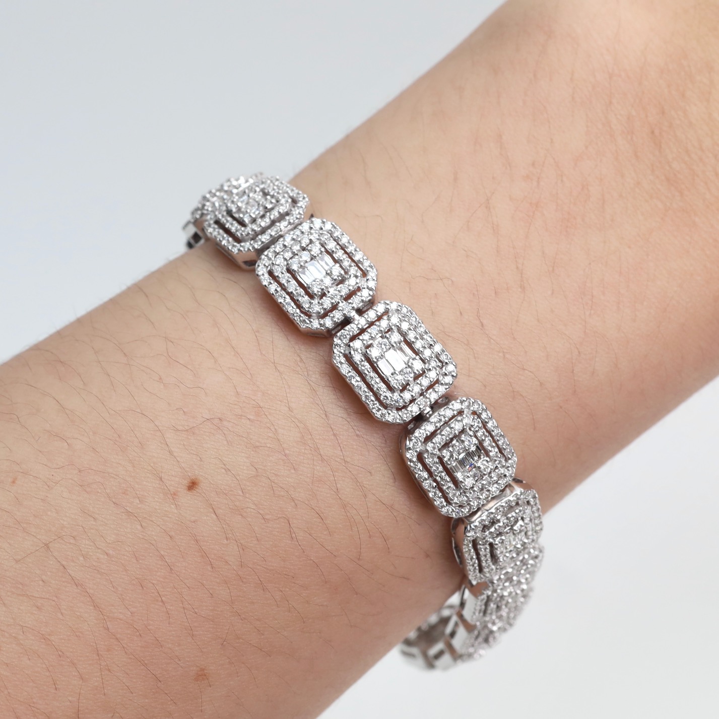 5.36 Carat Round and Baguette Diamond Illusion Bracelet in 14K White Gold - Image 6
