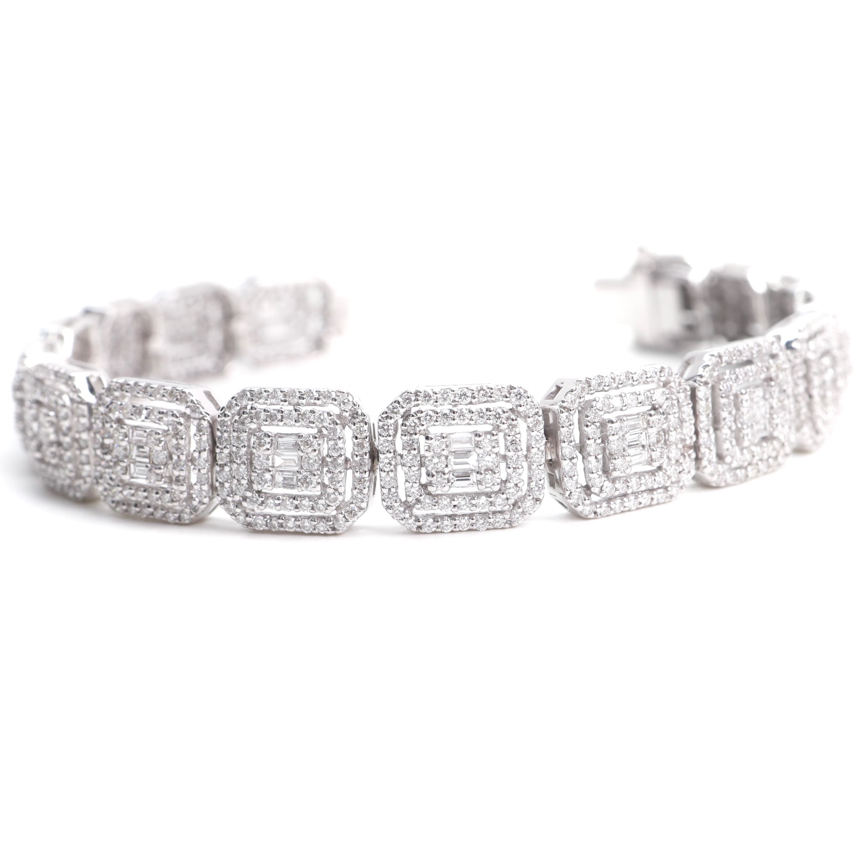 5.36 Carat Round and Baguette Diamond Illusion Bracelet in 14K White Gold - Image 9