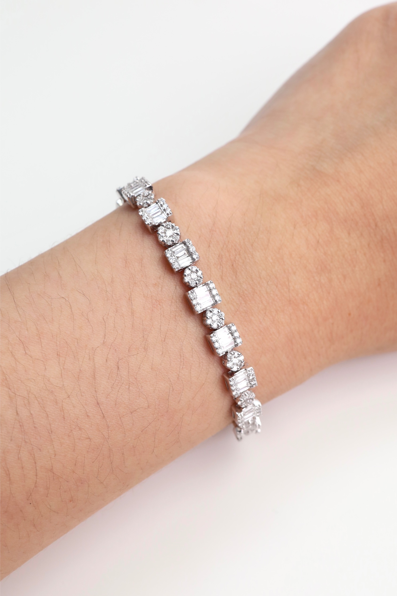 5.71 Carat Diamond Illusion Eternity Bracelet in 18K White Gold - Image 2