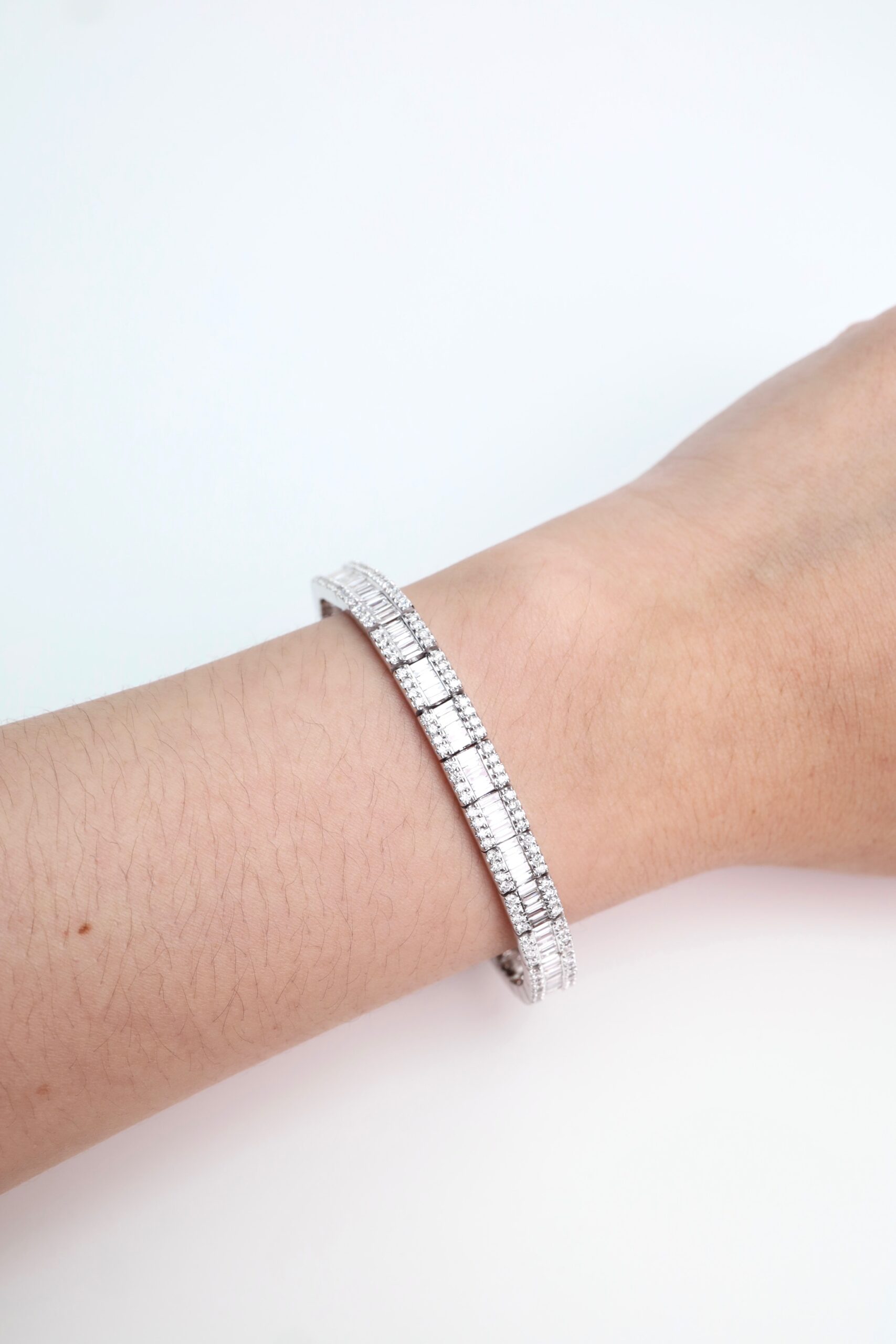 5.73 Carat Diamond Illusion Bracelet in 14K White Gold - Image 6