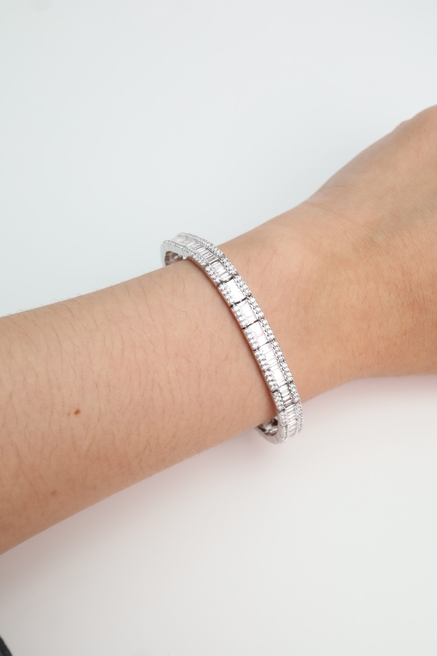 5.73 Carat Diamond Illusion Bracelet in 14K White Gold - Image 11