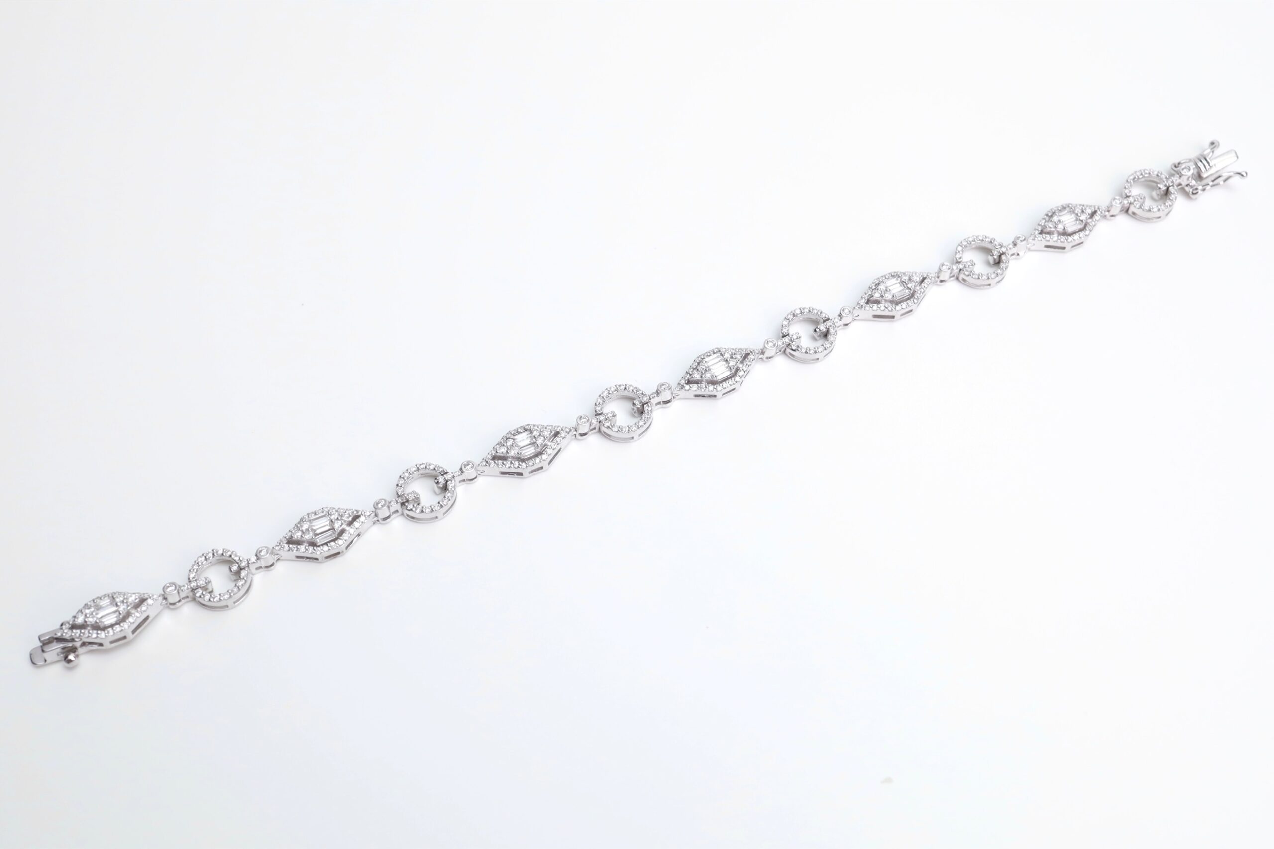 2.45 Carat Diamond Illusion Eternity Bracelet in 18K White Gold - Image 5