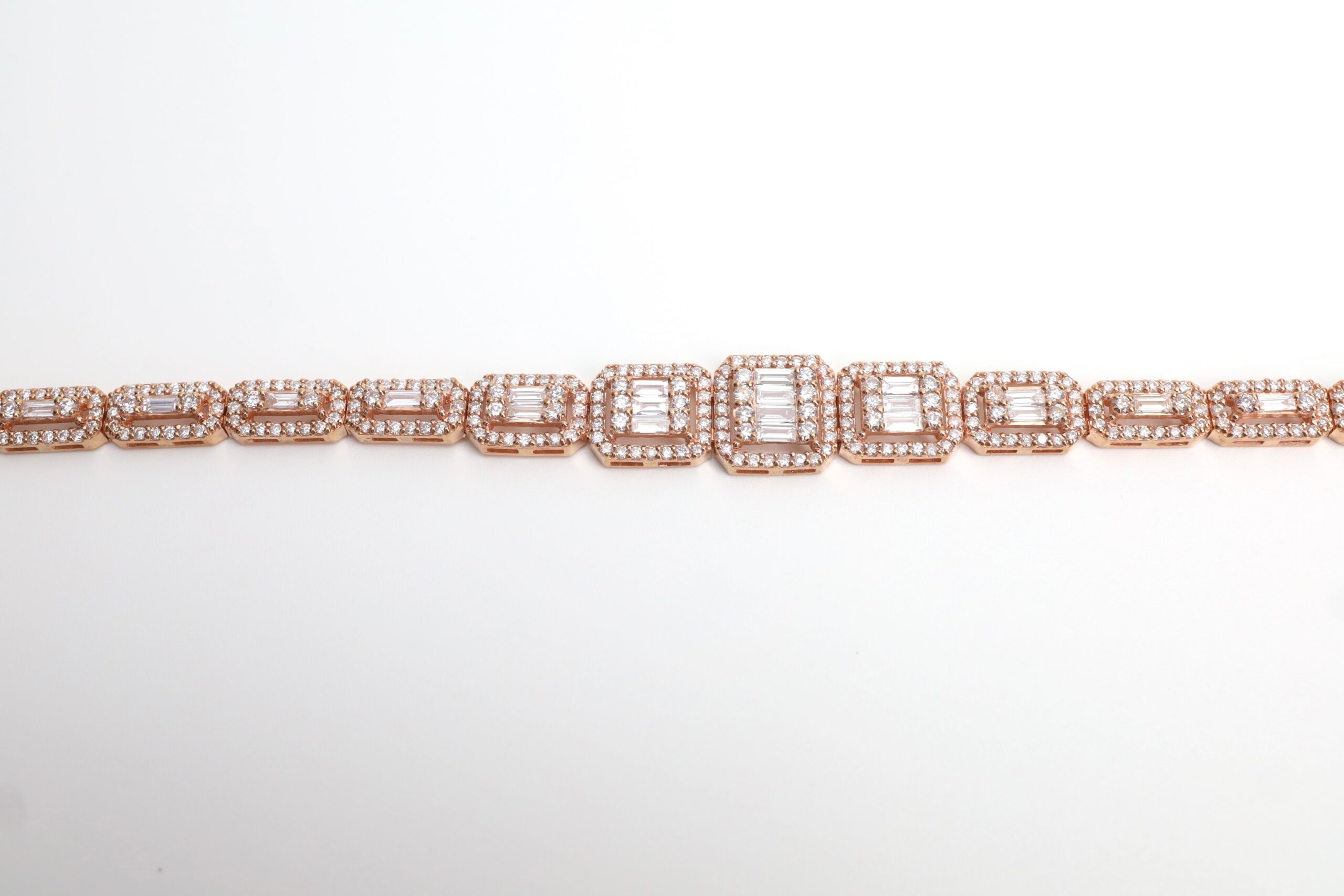 3.93 Carat Round and Baguette Diamond Illusion Bracelet in 18K Rose Gold - Image 11