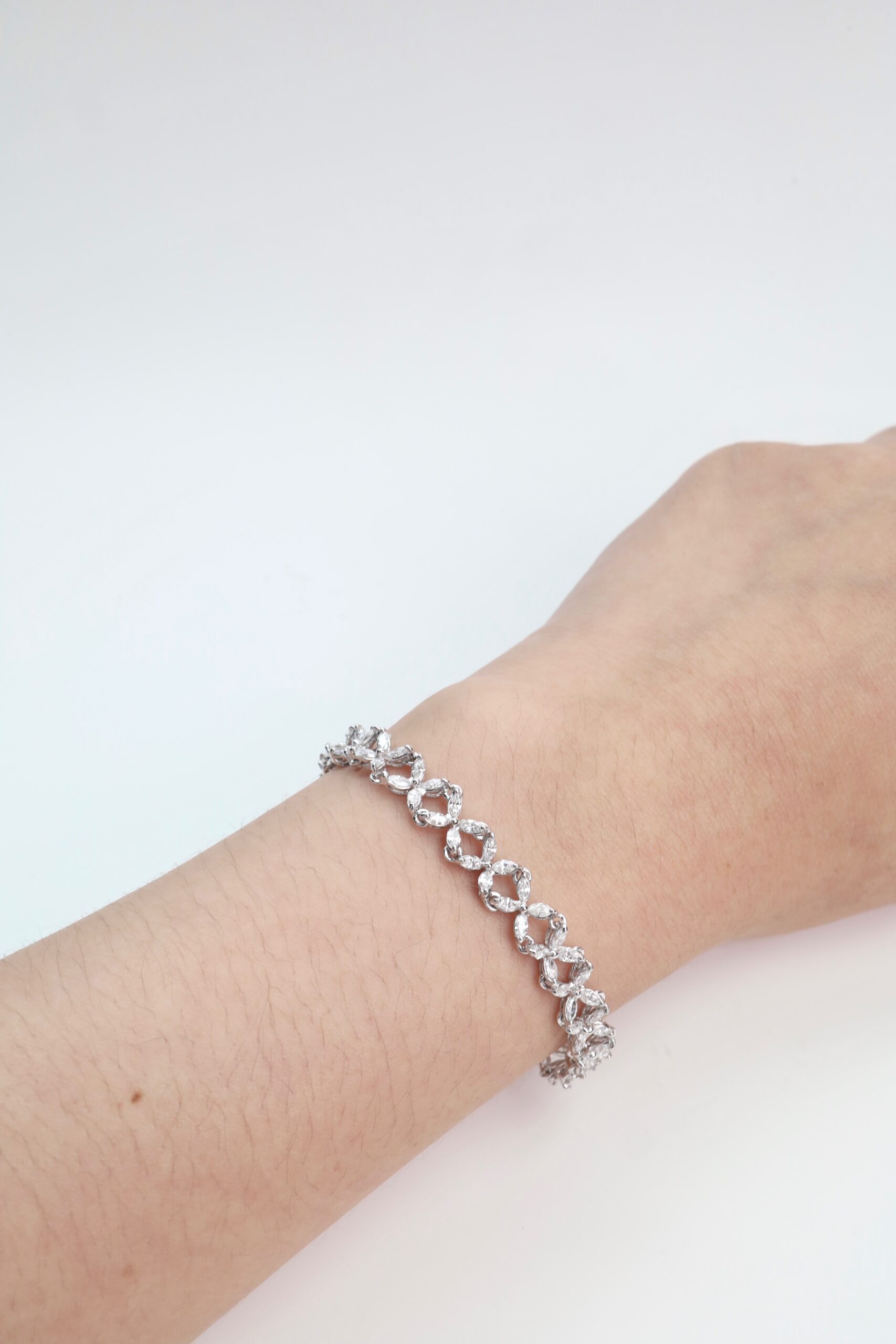 3.57 Carat Fancy Marquise Diamond Bracelet in 14K White Gold - Image 6