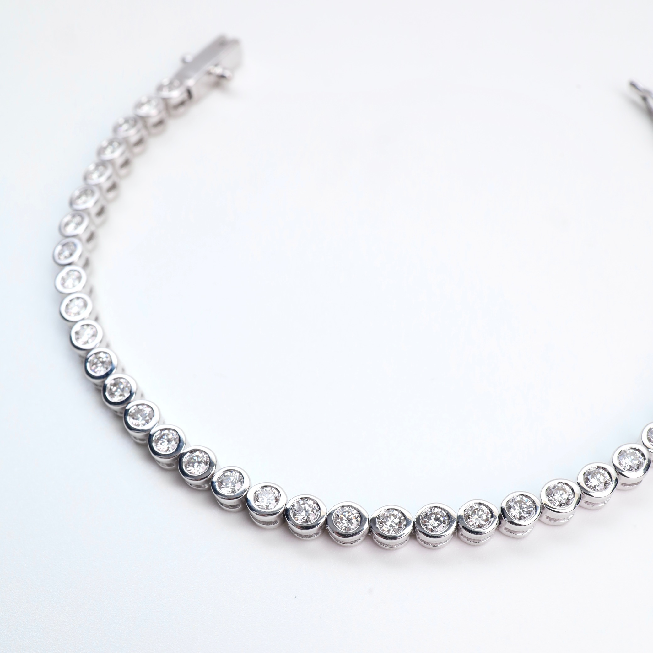 2.52 Carat Bezel-Set Diamond Tennis Bracelet in 18K White Gold - Image 13