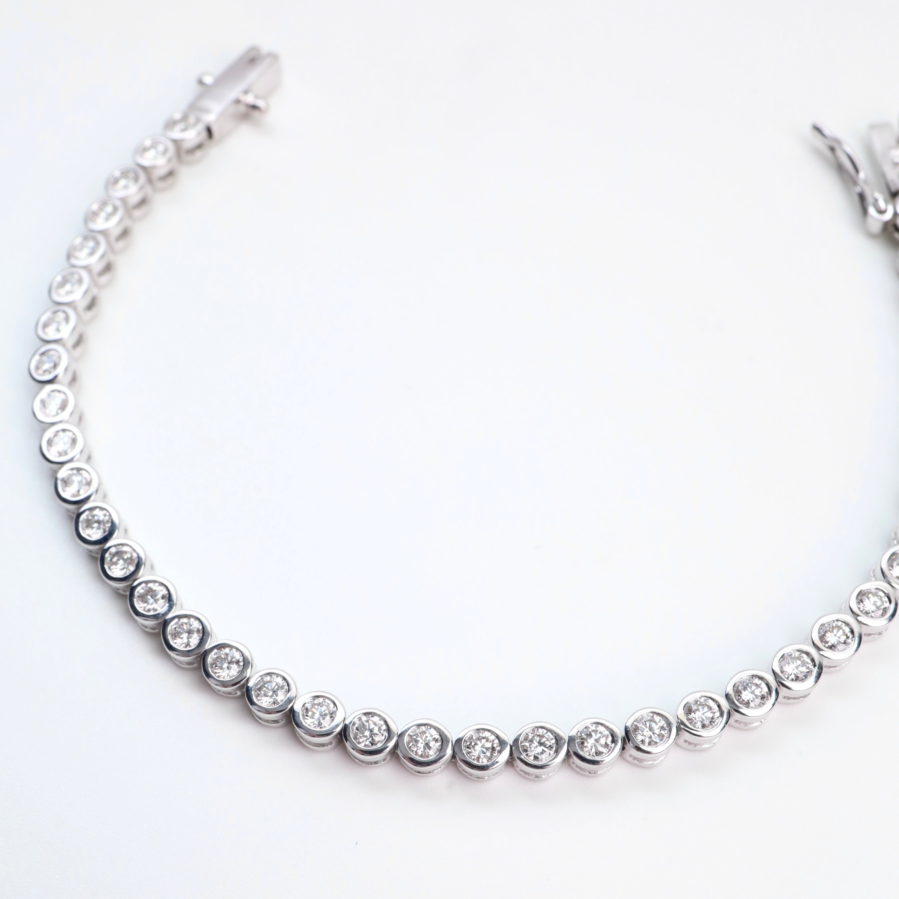 2.52 Carat Bezel-Set Diamond Tennis Bracelet in 18K White Gold - Image 14
