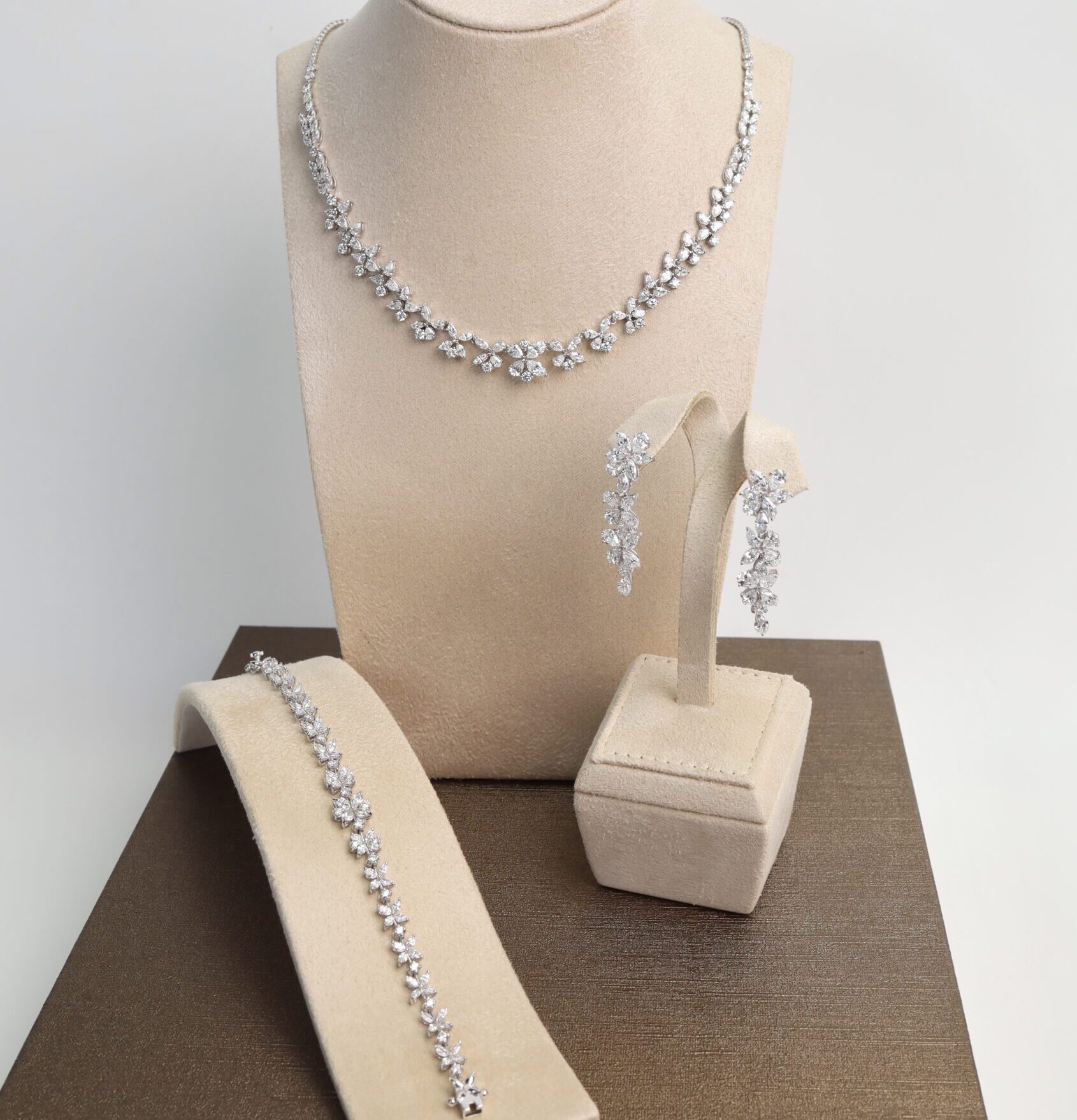 "Lovely Bride" Natural Diamond Wedding Jewelry Set in 18K White Gold