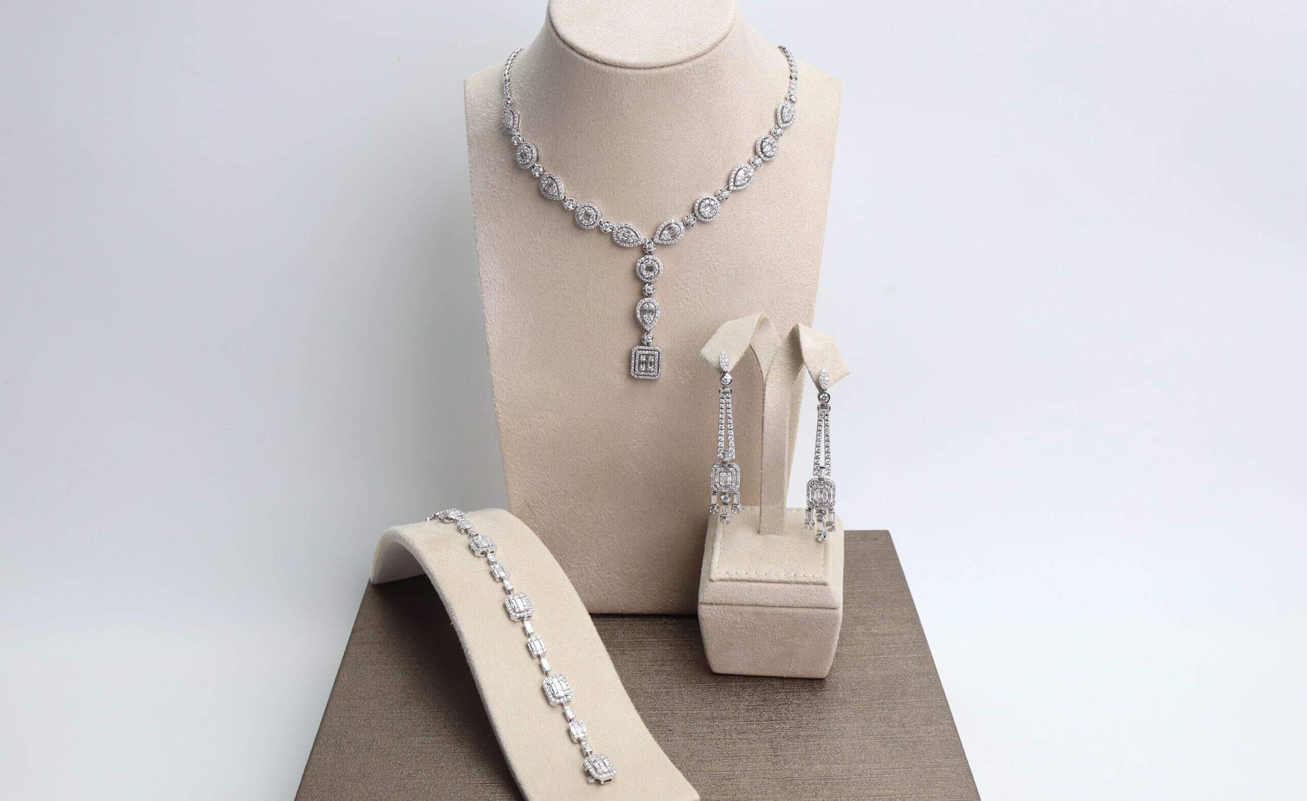 "Modern Bride" Natural Diamond Wedding Jewelry Set in 18K White Gold