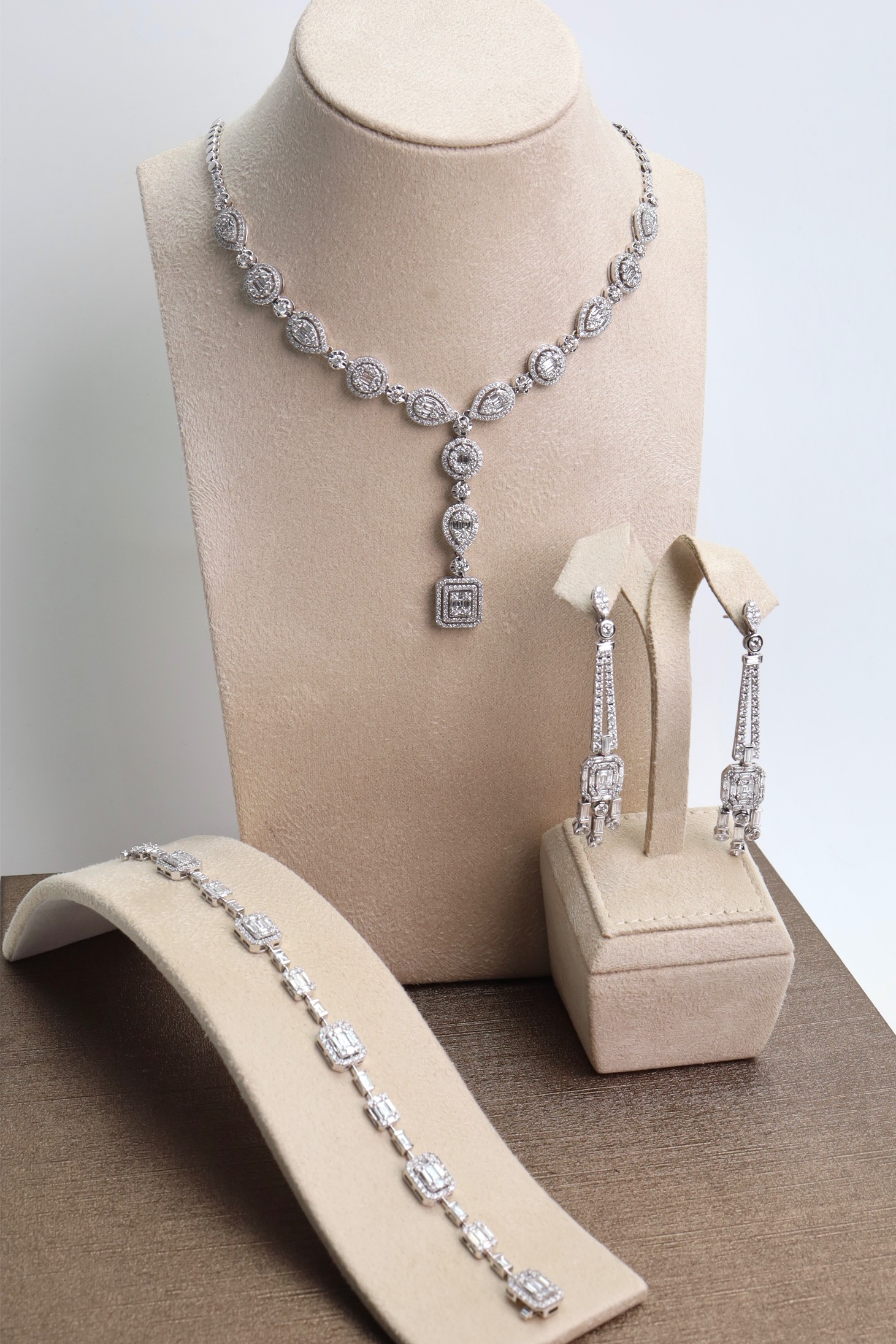 "Modern Bride" Natural Diamond Wedding Jewelry Set in 18K White Gold - Image 4