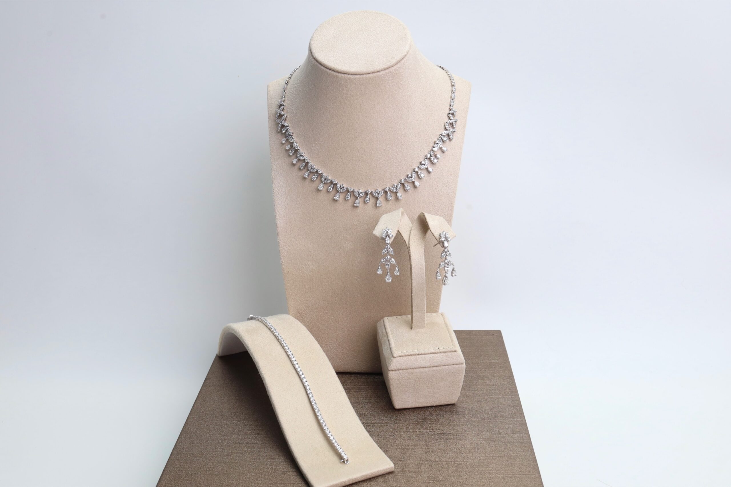 "Enchanted Bride" Natural Diamond Wedding Jewelry Set in 18K White Gold - Image 6