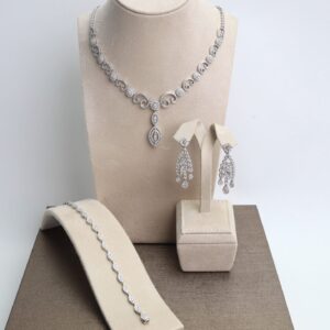 "Romantic Bride" Natural Diamond Wedding Jewelry Set in 18K White Gold