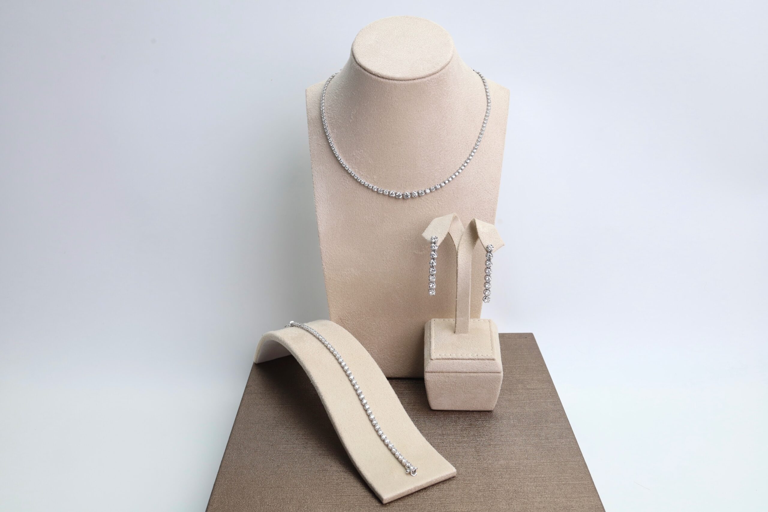 "Minimal Bride" Natural Diamond Wedding Jewelry Set in 18K White Gold - Image 3