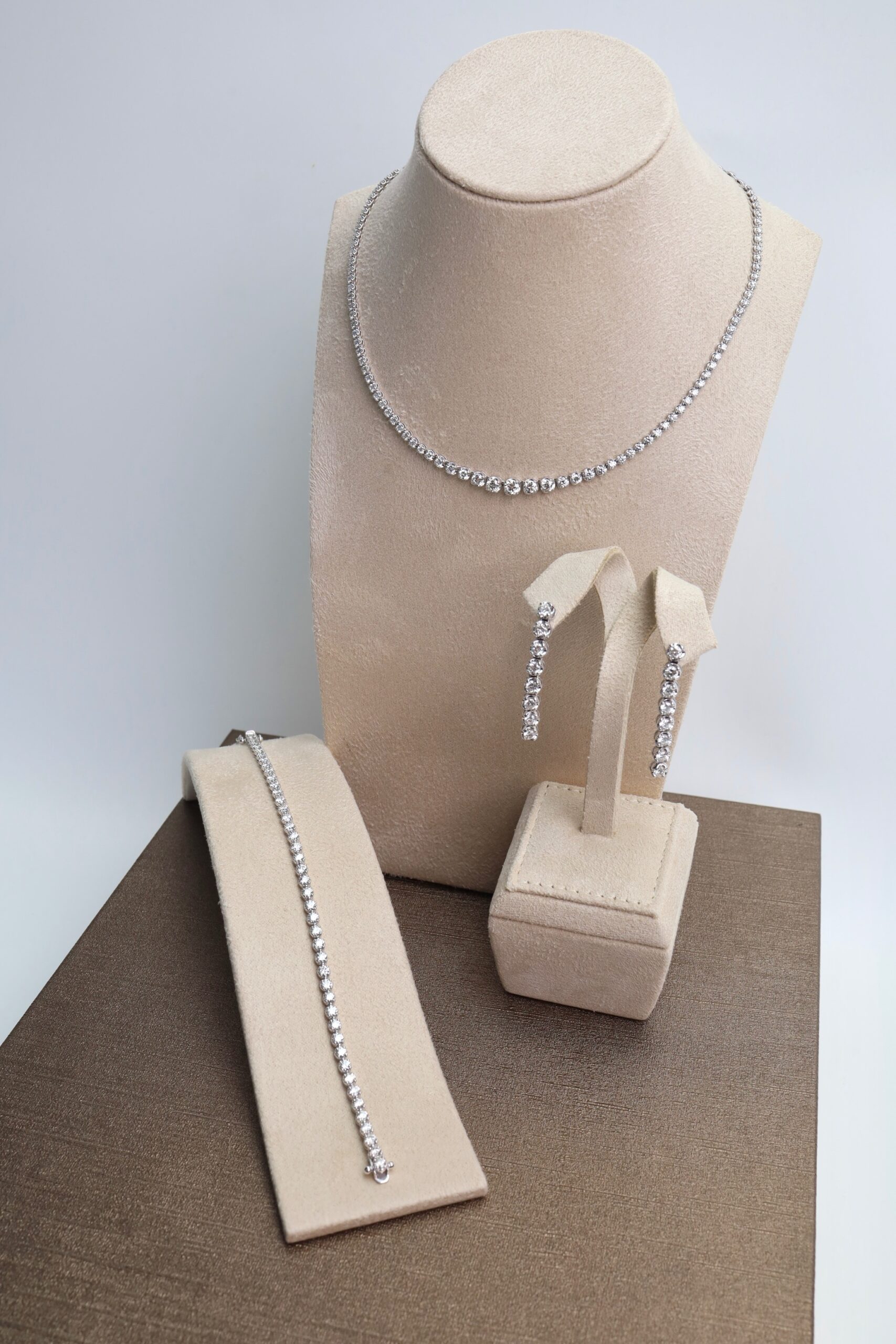 "Minimal Bride" Natural Diamond Wedding Jewelry Set in 18K White Gold - Image 2