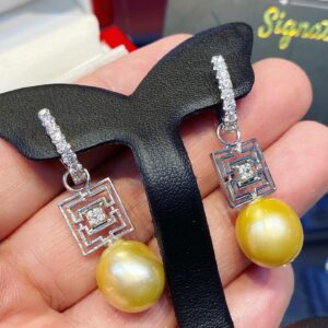 UNIQUE! 14mm Golden South Sea Pearl & Diamond 18K White Gold Detachable Earrings