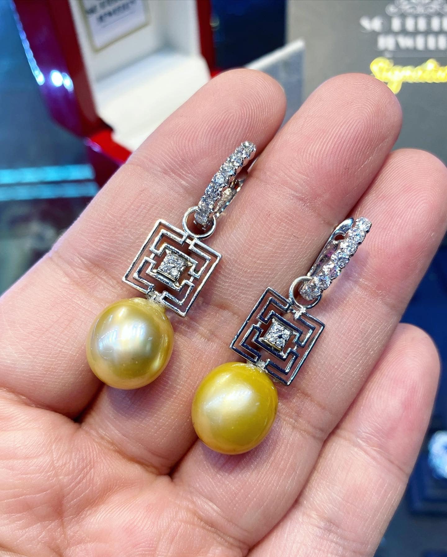 UNIQUE! 14mm Golden South Sea Pearl & Diamond 18K White Gold Detachable Earrings - Image 8