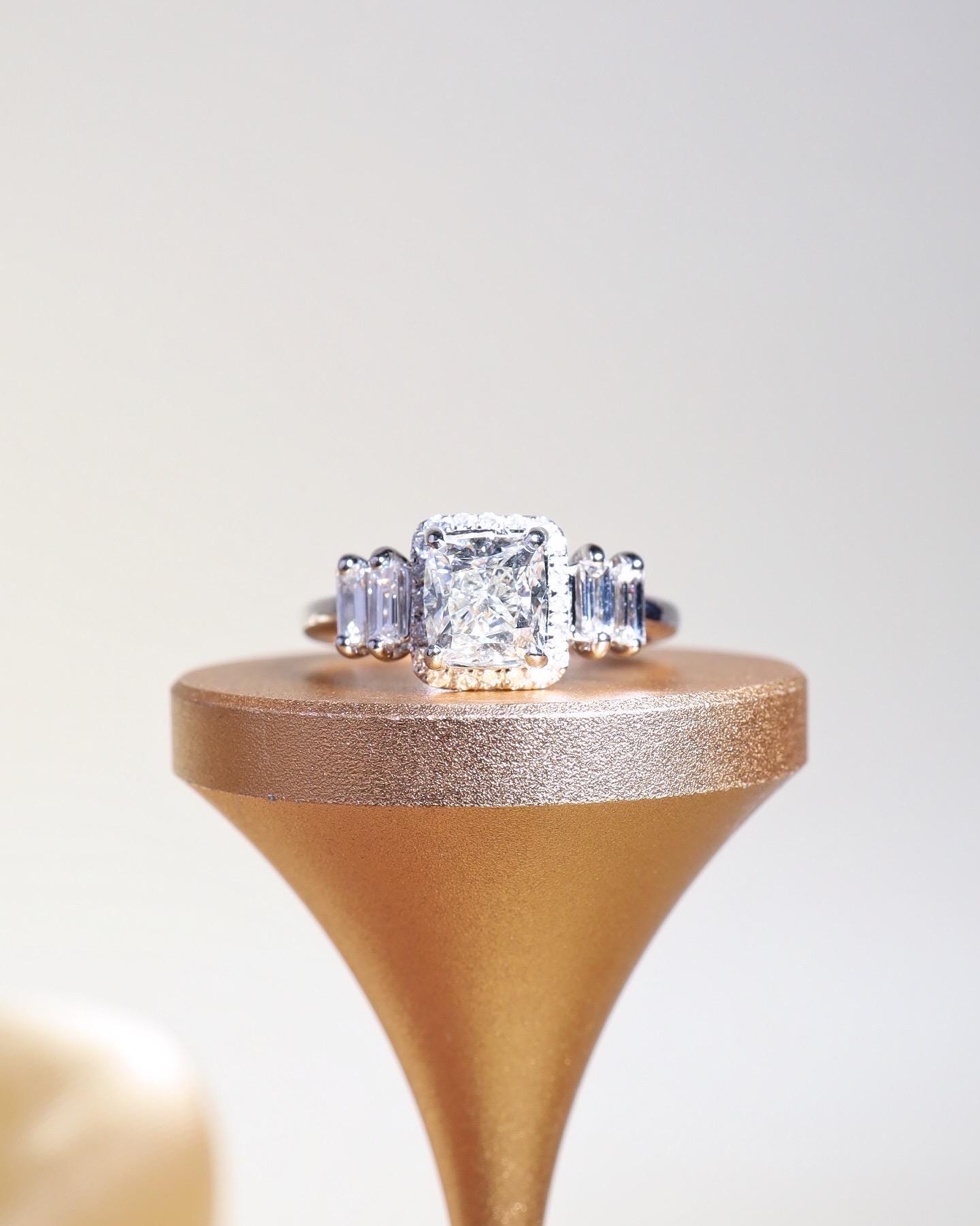 GIA! Cushion Diamond VS Diamonds in 18K Solid Baguette White Gold Ring - Image 4
