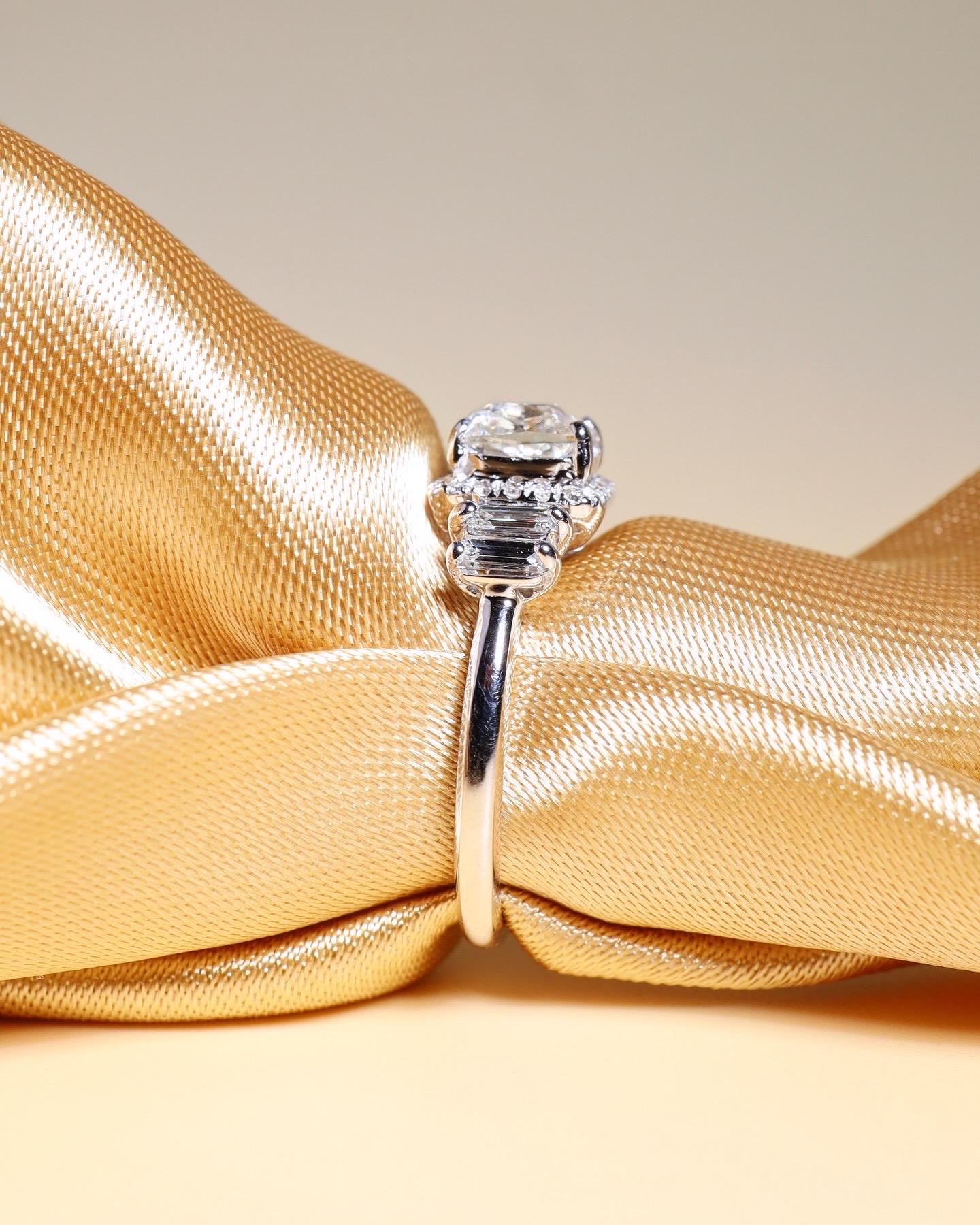 GIA! Cushion Diamond VS Diamonds in 18K Solid Baguette White Gold Ring - Image 8