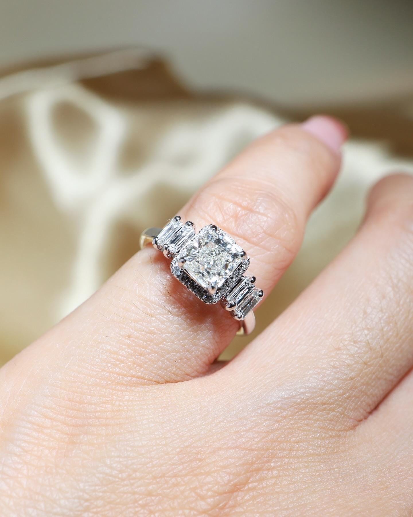 GIA! Cushion Diamond VS Diamonds in 18K Solid Baguette White Gold Ring - Image 10
