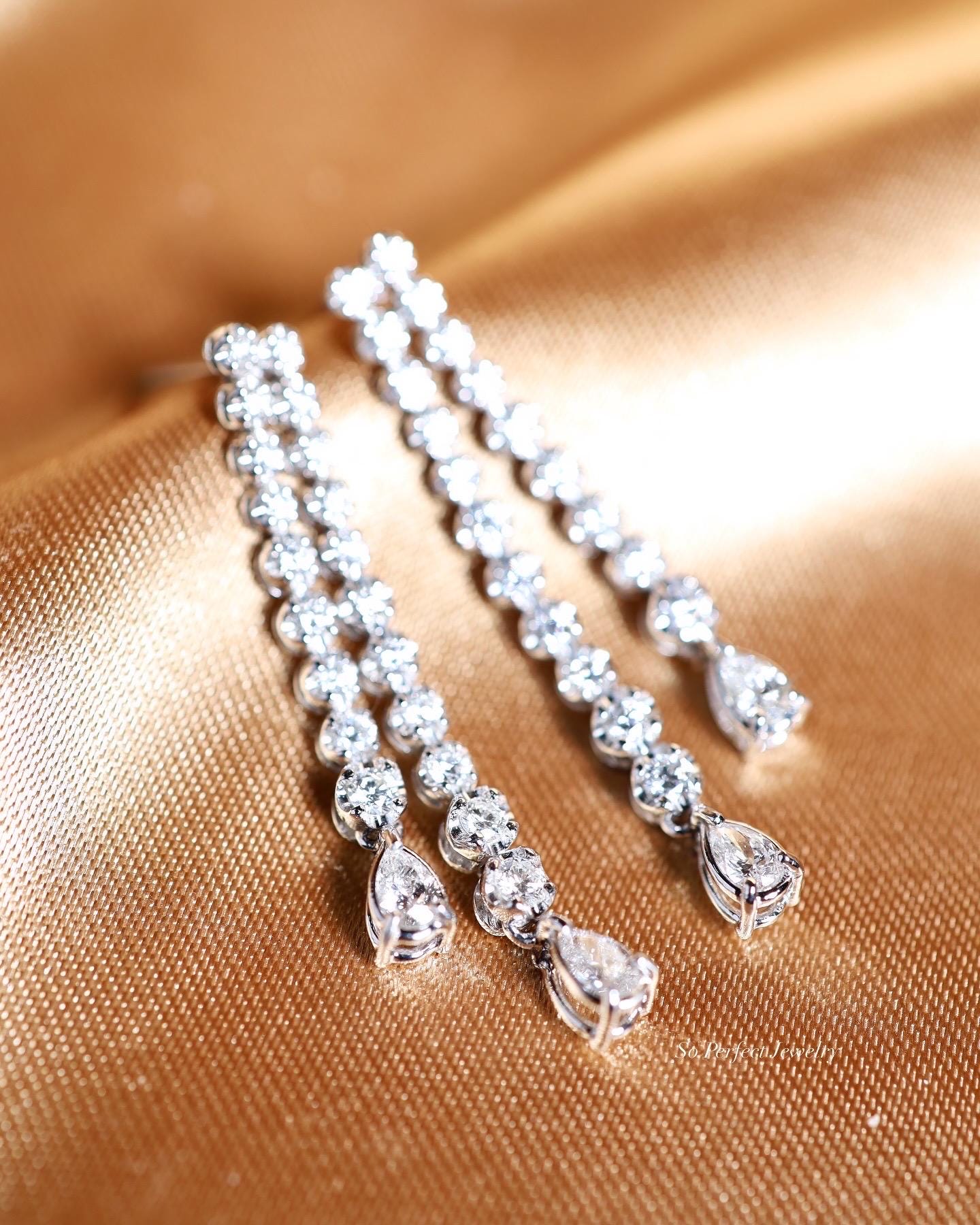 2.37TCW Round Brilliant Diamond Natural 18K Solid White Gold Dangling Earrings - Image 4