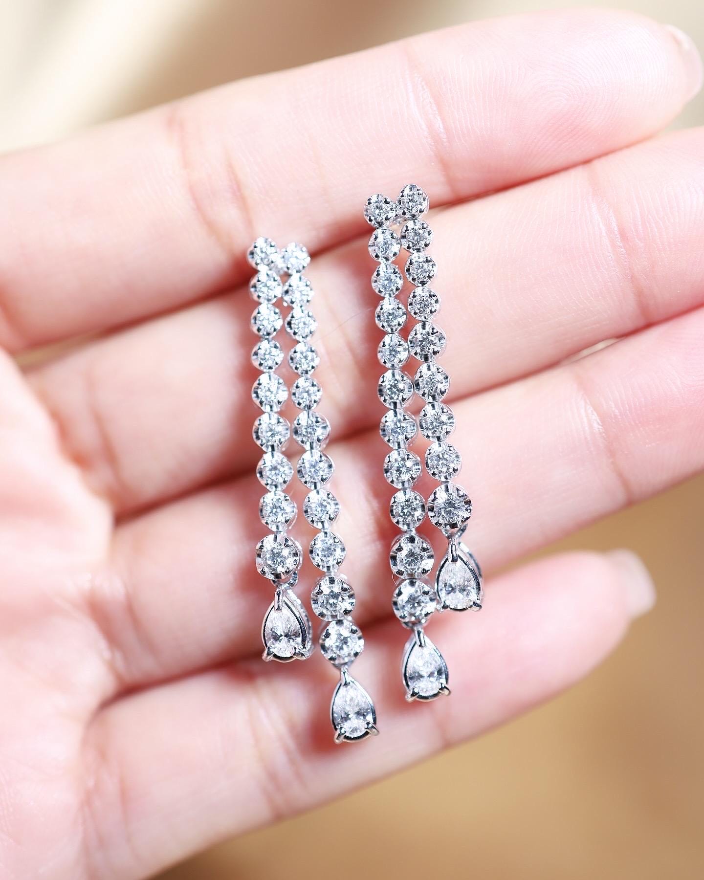 2.37TCW Round Brilliant Diamond Natural 18K Solid White Gold Dangling Earrings - Image 8