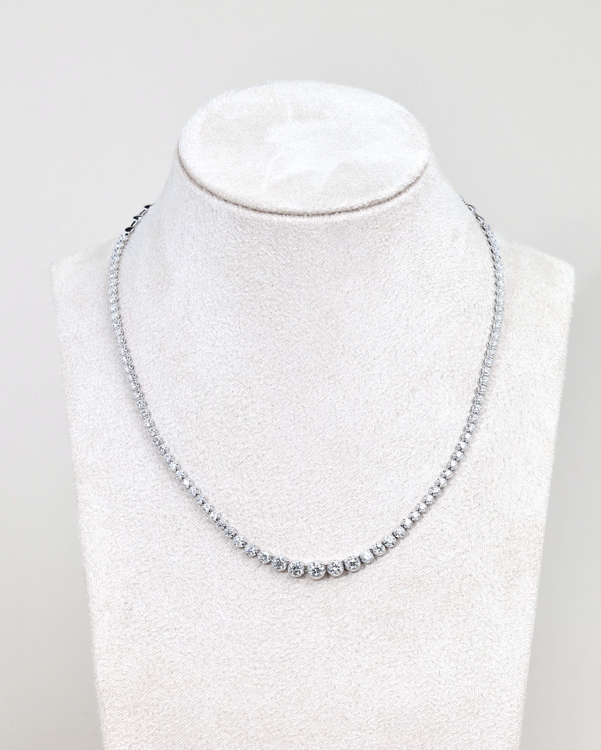 6.16 Carat Semi-Eternity Diamond Necklace in 18K White Gold