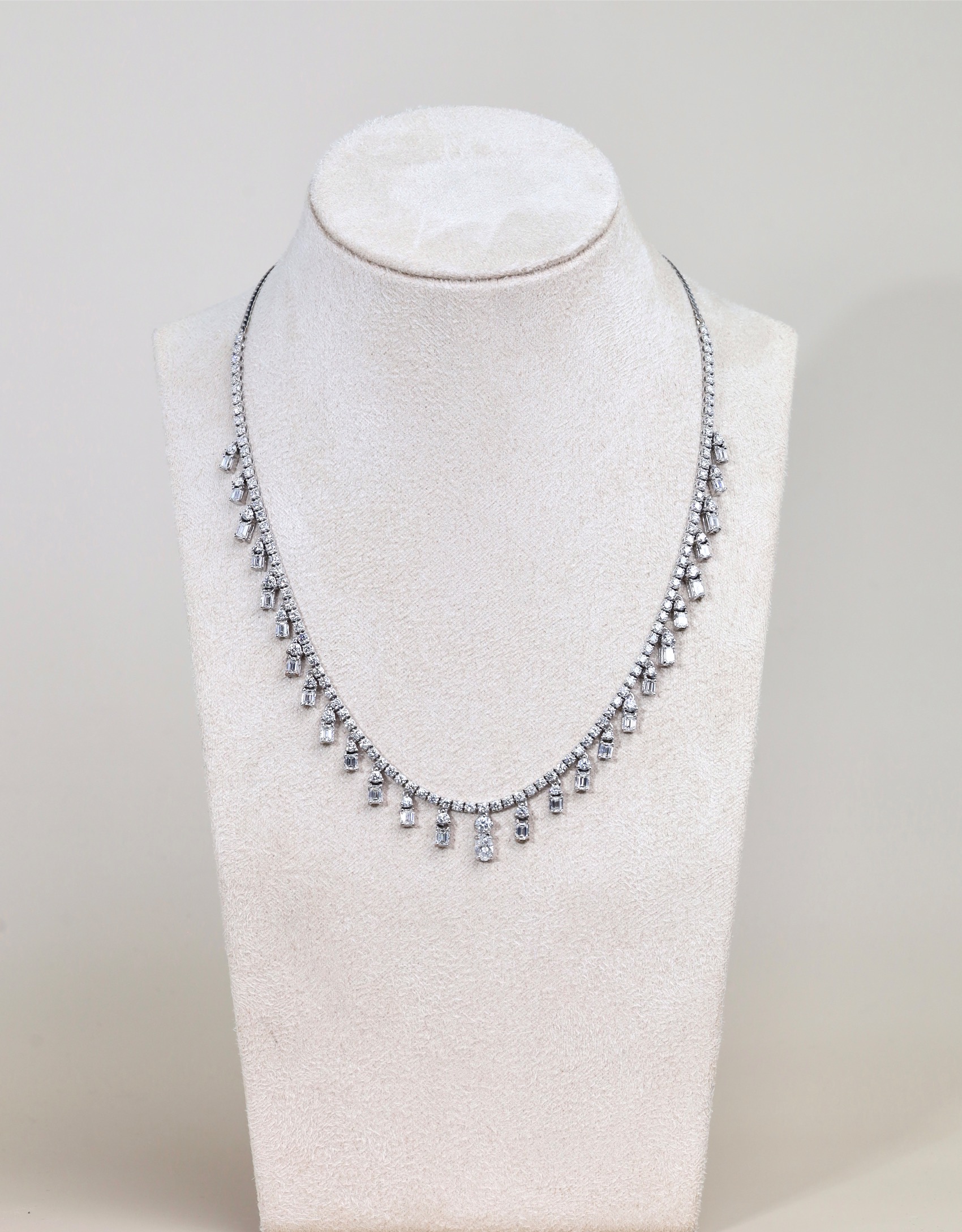 11.47 Carat Mixed-Shape Diamond Necklace in 18K White Gold - Image 7