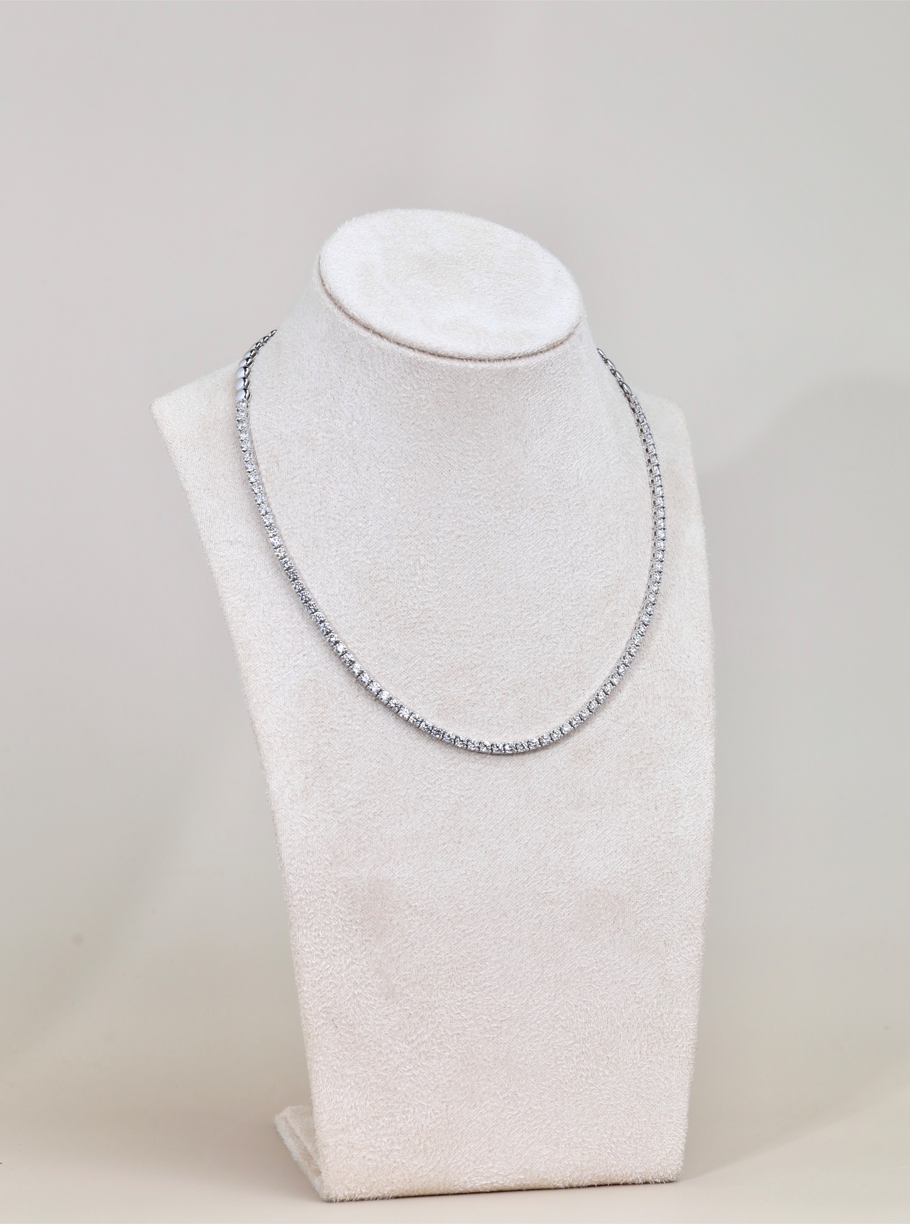 8.10 Carat Semi-Eternity Diamond Necklace in 18K White Gold - Image 2