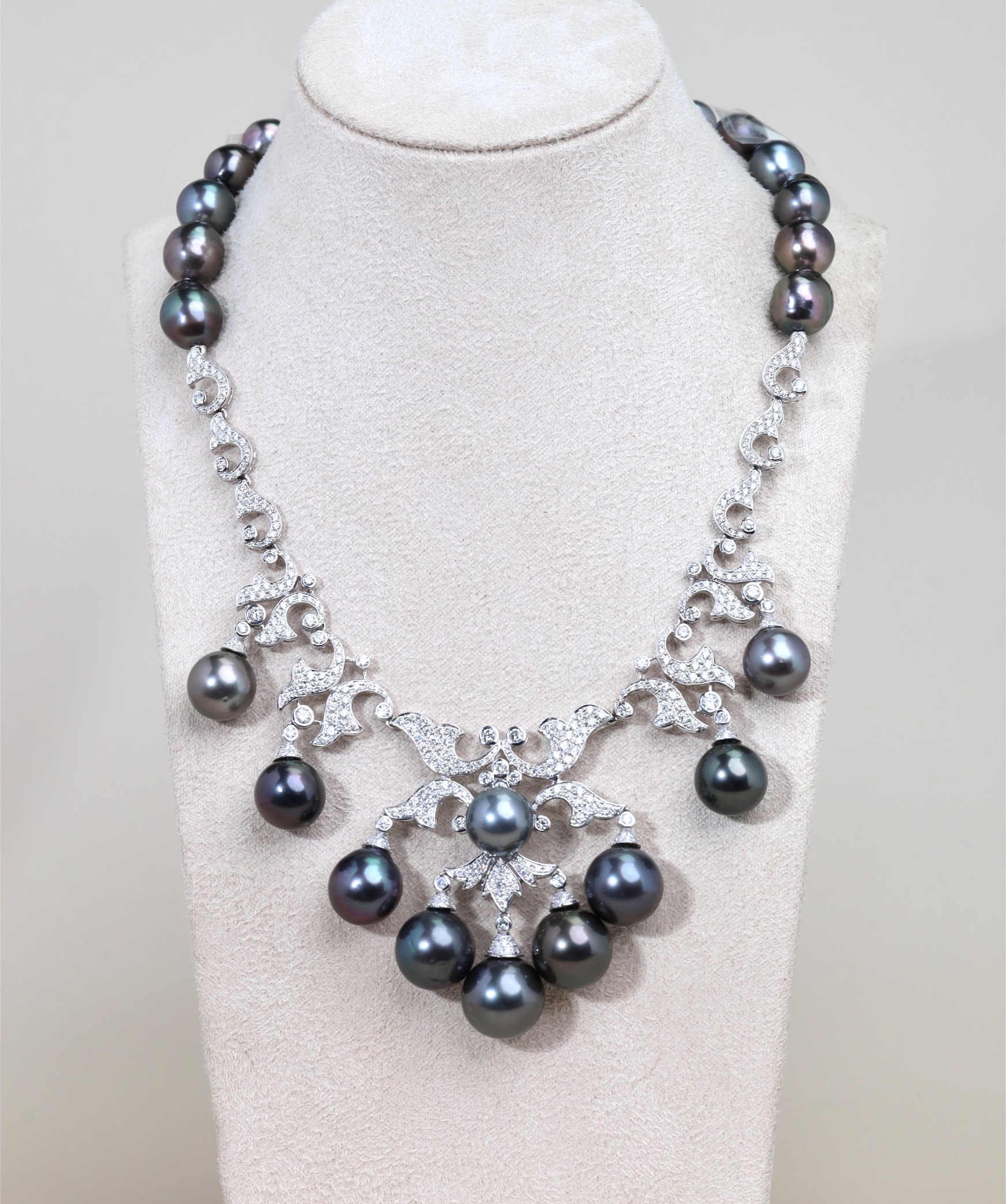 Tahitian Pearl and Diamond Necklace in 18K White Gold - Image 9