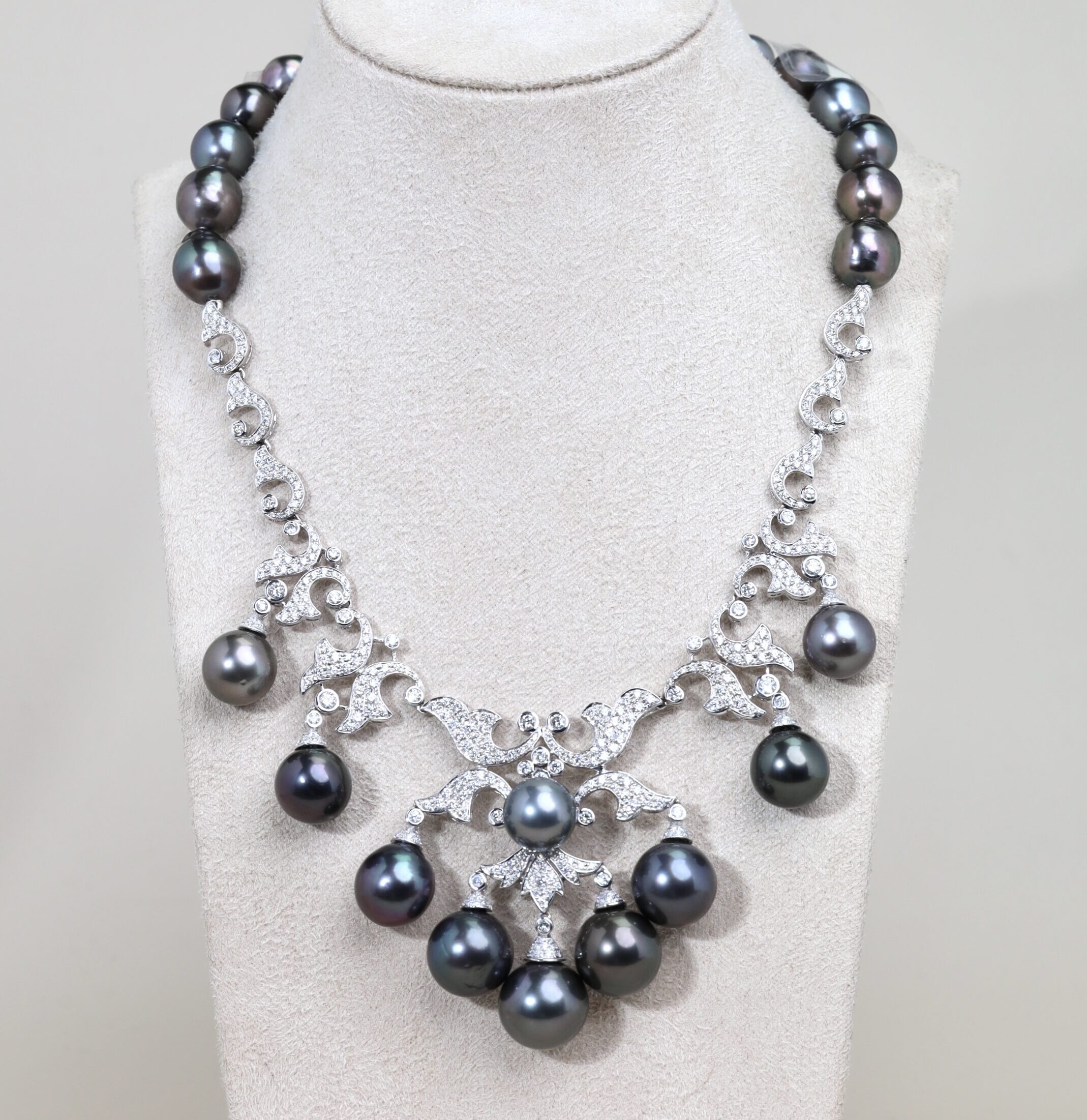 Tahitian Pearl and Diamond Necklace in 18K White Gold