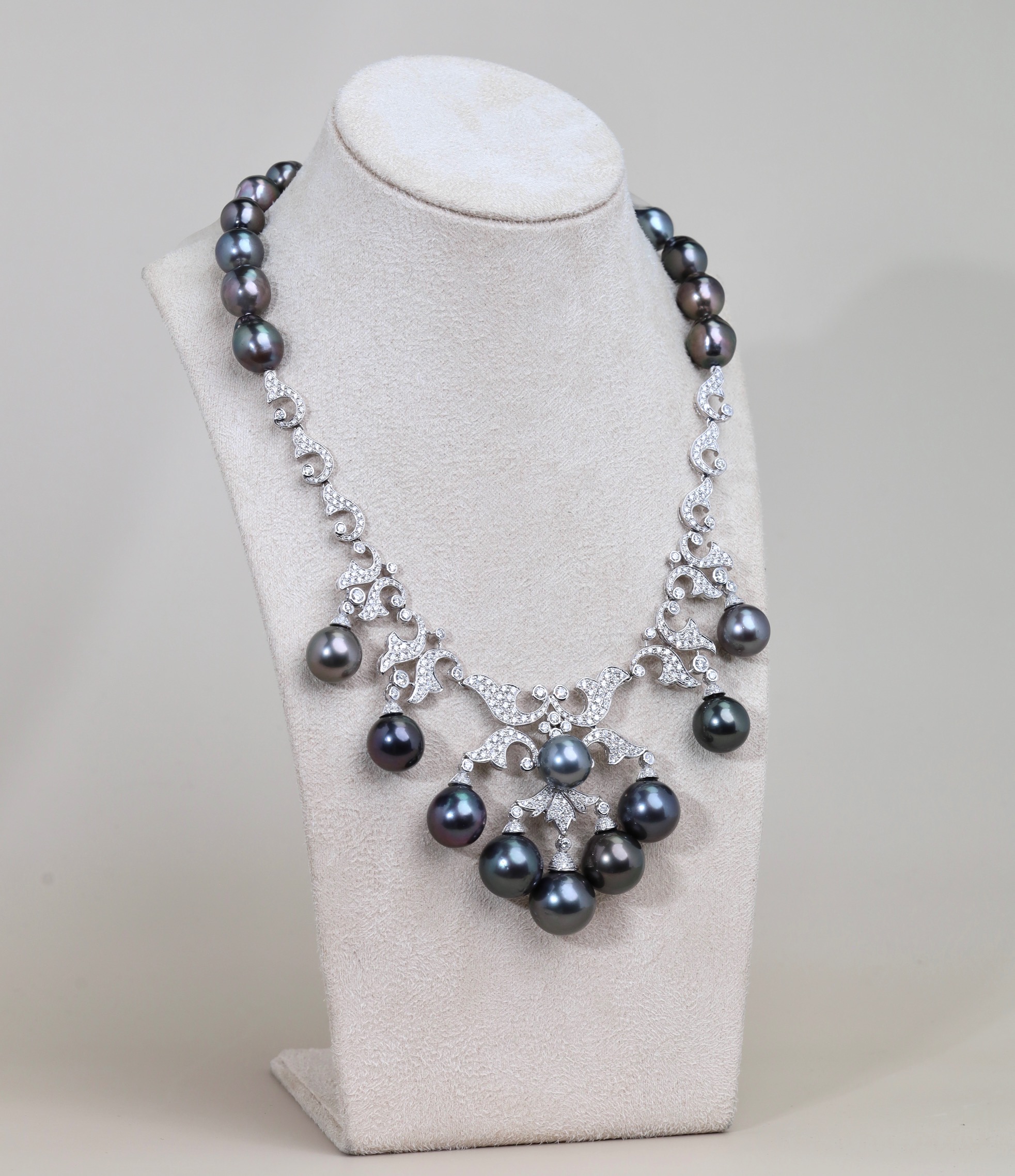 Tahitian Pearl and Diamond Necklace in 18K White Gold - Image 6