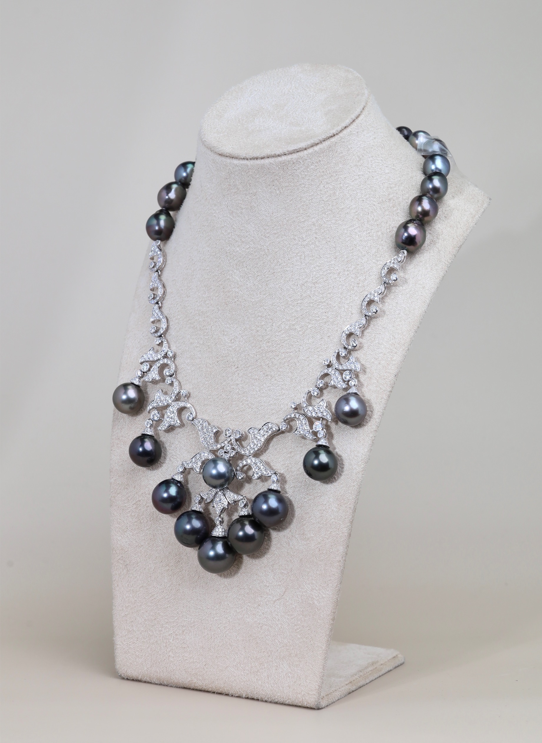 Tahitian Pearl and Diamond Necklace in 18K White Gold - Image 2