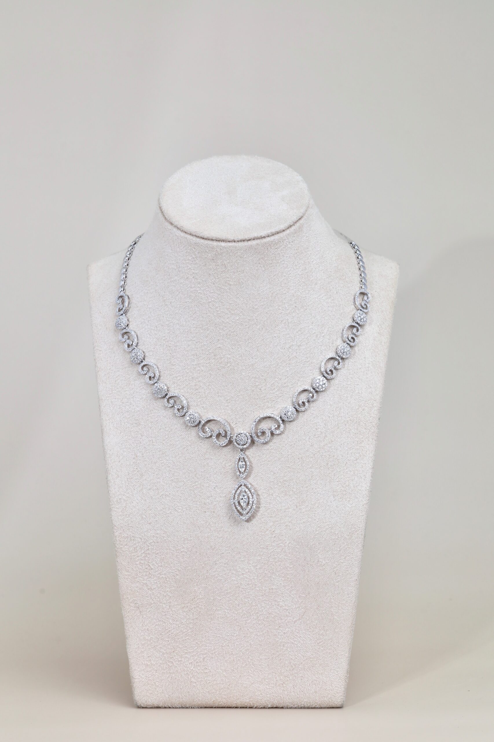 5.75 Carat Diamond Signature Necklace in 18K White Gold - Image 2