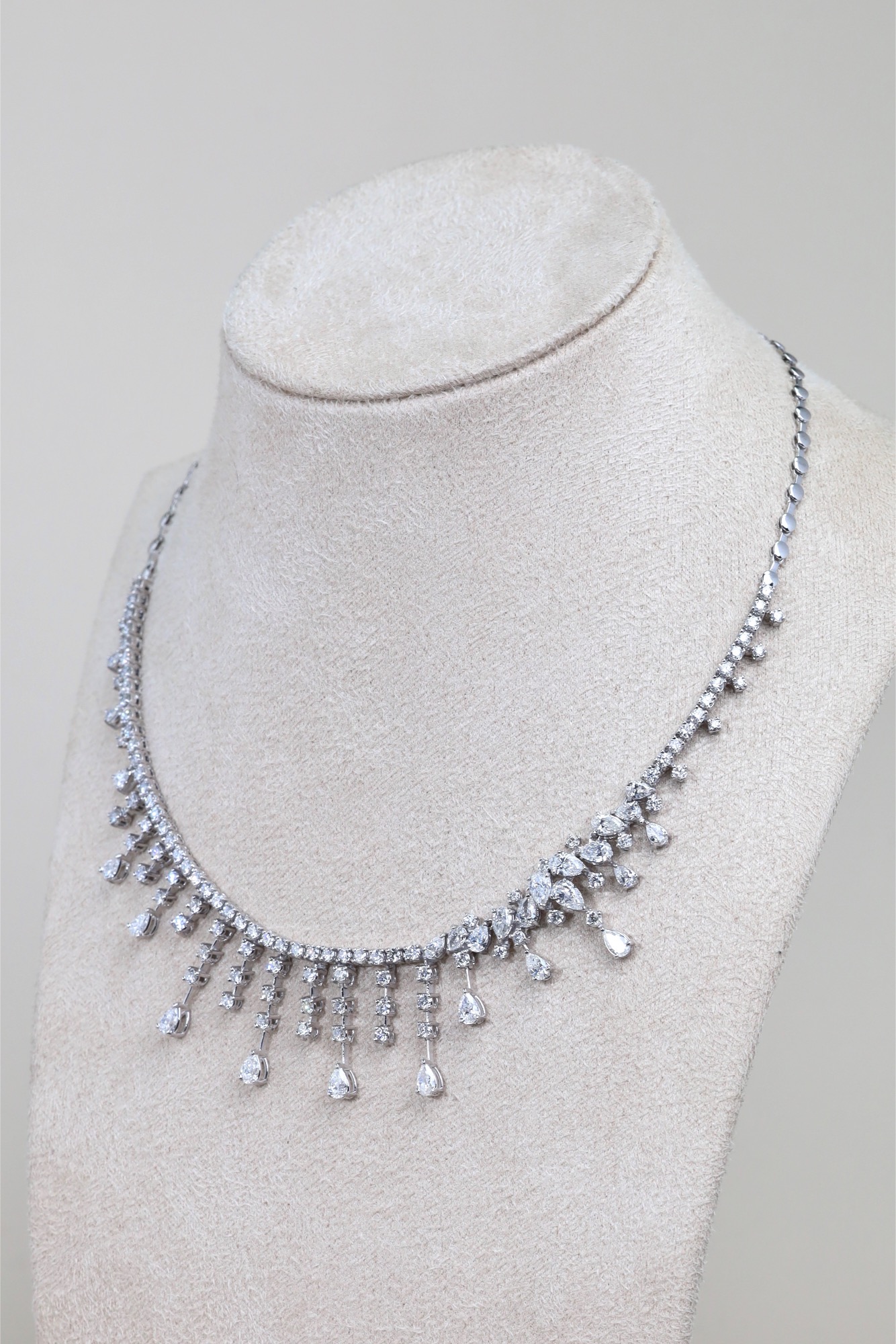 10.57 Carat Fancy Diamond Necklace in 18K White Gold - Image 2